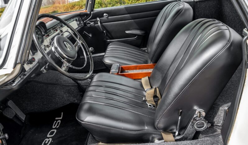 								1966 Mercedes-Benz 230SL 4-Speed full									