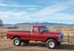 1976 Ford F-250 Ranger Highboy 4×4 4-Speed