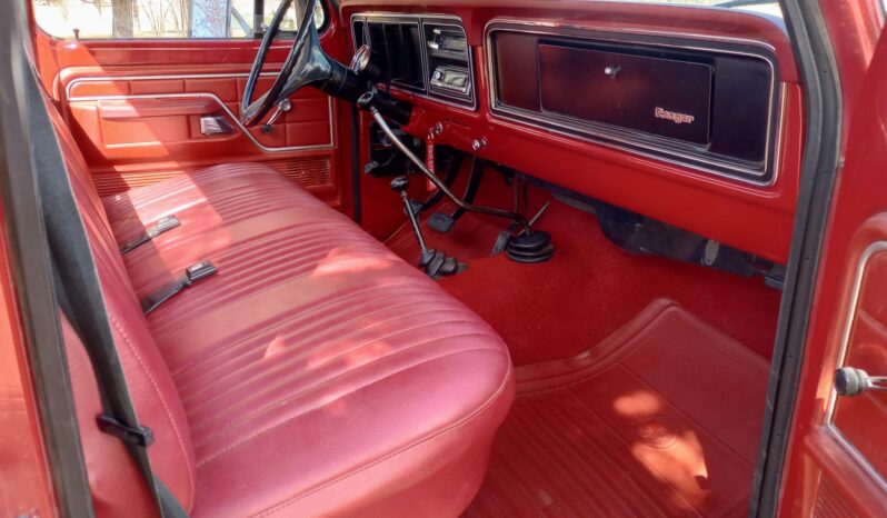 								1976 Ford F-250 Ranger Highboy 4×4 4-Speed full									