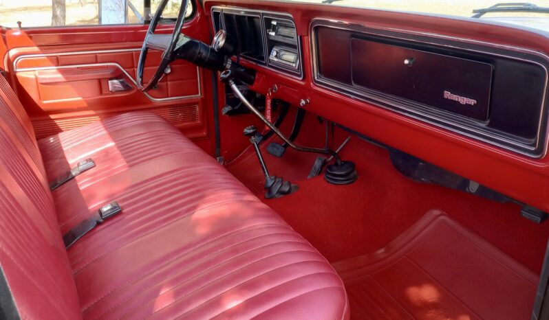 								1976 Ford F-250 Ranger Highboy 4×4 4-Speed full									