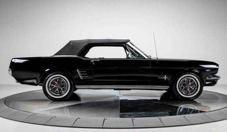 								1966 Ford Mustang Convertible 289 full									