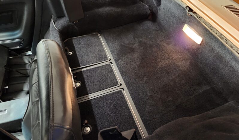 								1970 Chevrolet Corvette Convertible L46 4-Speed full									