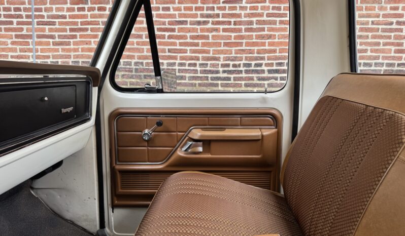 								1973 Ford F-100 Ranger full									