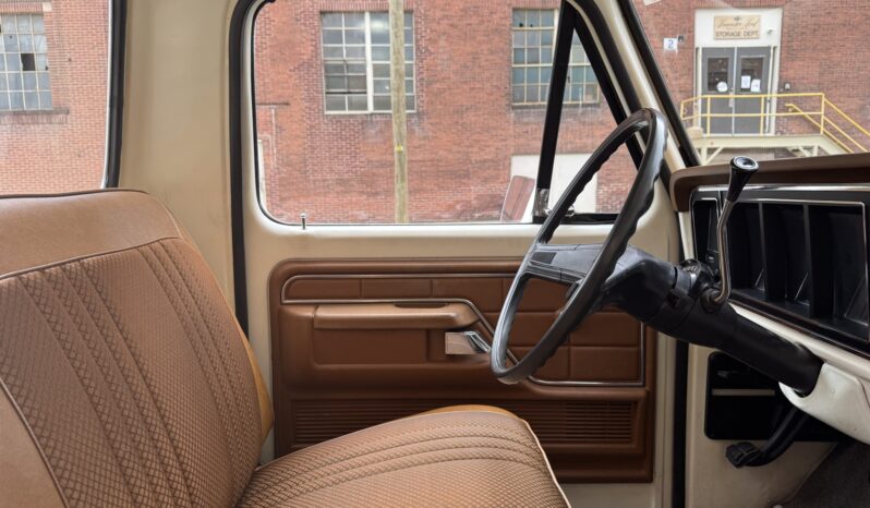 								1973 Ford F-100 Ranger full									