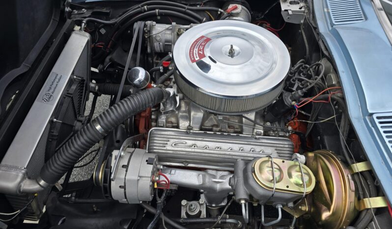 								1964 Chevrolet Corvette Coupe 5-Speed full									