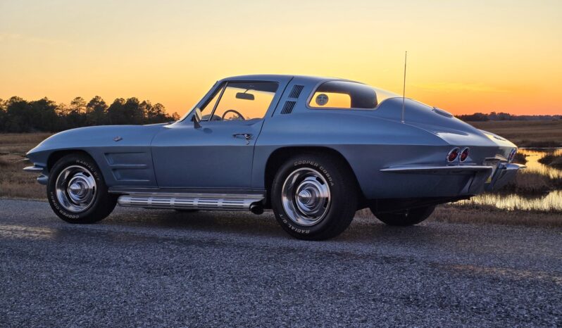 								1964 Chevrolet Corvette Coupe 5-Speed full									