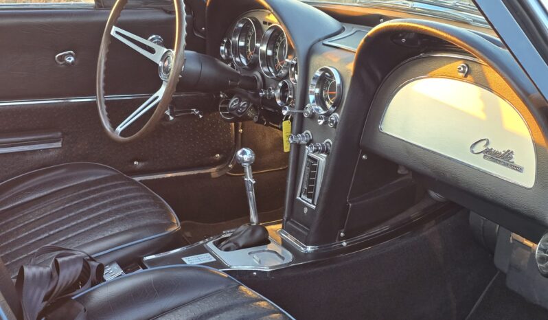 								1964 Chevrolet Corvette Coupe 5-Speed full									