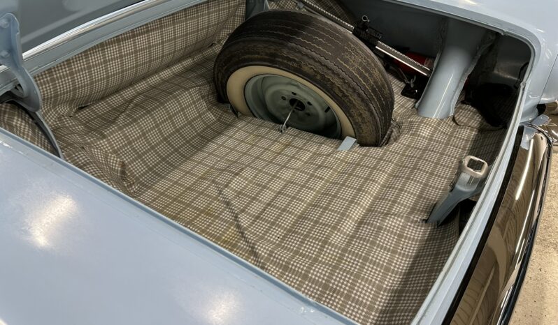 								1957 Ford Thunderbird full									