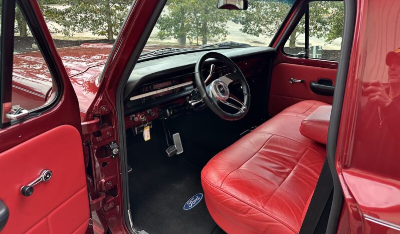 								1972 Ford F-100 Pickup full									