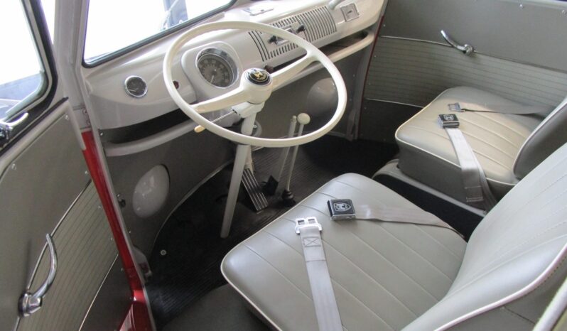 								1963 Volkswagen Type 2 15-Window Deluxe full									