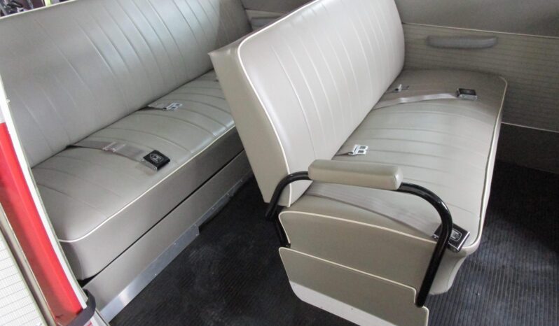 								1963 Volkswagen Type 2 15-Window Deluxe full									