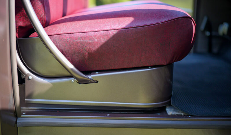 								1951 Chevrolet 3600 5-Window Pickup full									