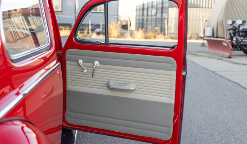 								1961 Volkswagen Beetle full									