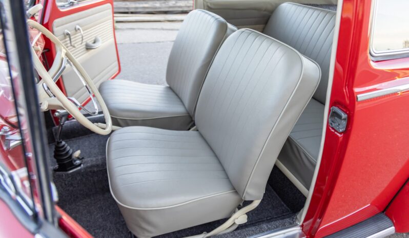 								1961 Volkswagen Beetle full									