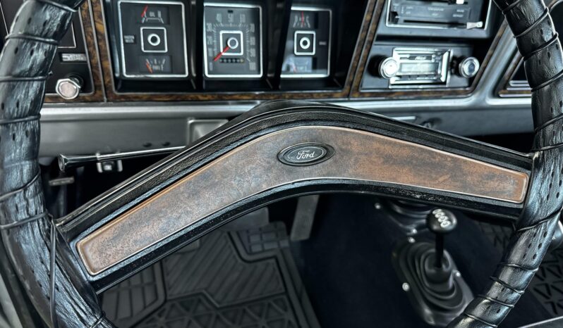 								1977 Ford F-250 Ranger Highboy 4×4 4-Speed full									