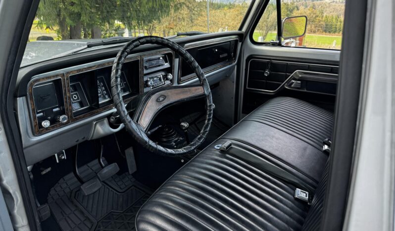 								1977 Ford F-250 Ranger Highboy 4×4 4-Speed full									