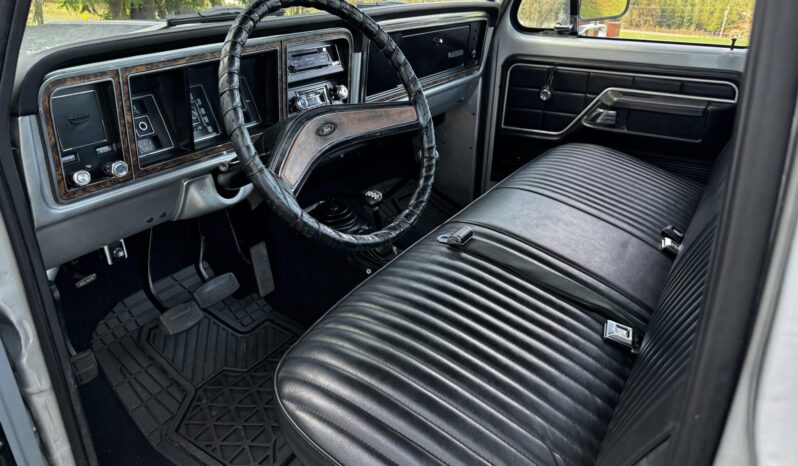 								1977 Ford F-250 Ranger Highboy 4×4 4-Speed full									