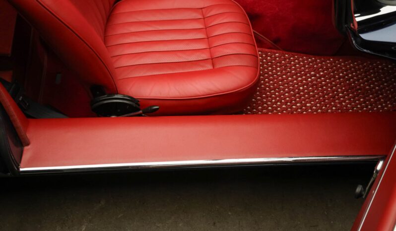 								1973 Jaguar E-Type Series III Roadster V12 4-Speed full									