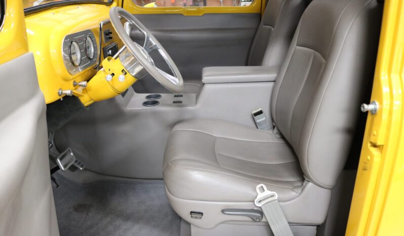 								1951 Ford F-1 Pickup full									