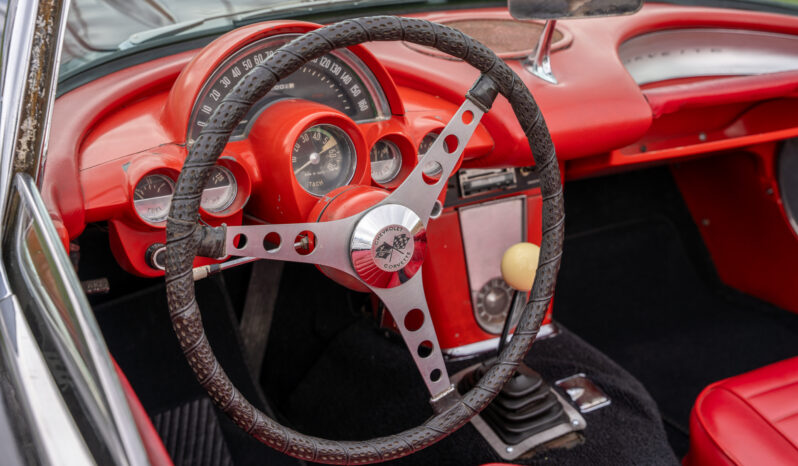 								1960 Chevrolet Corvette full									