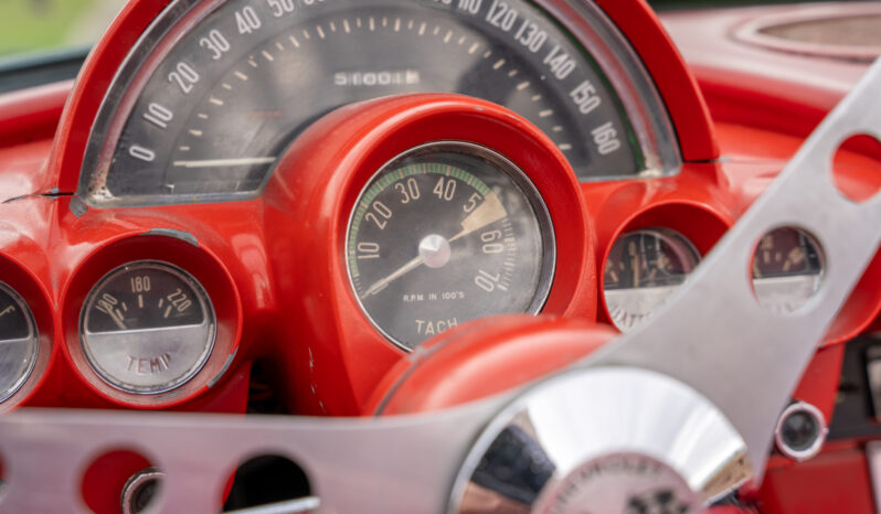 								1960 Chevrolet Corvette full									