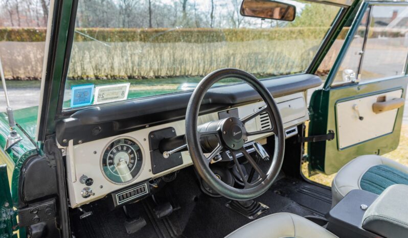 								1971 Ford Bronco 302 3-Speed full									