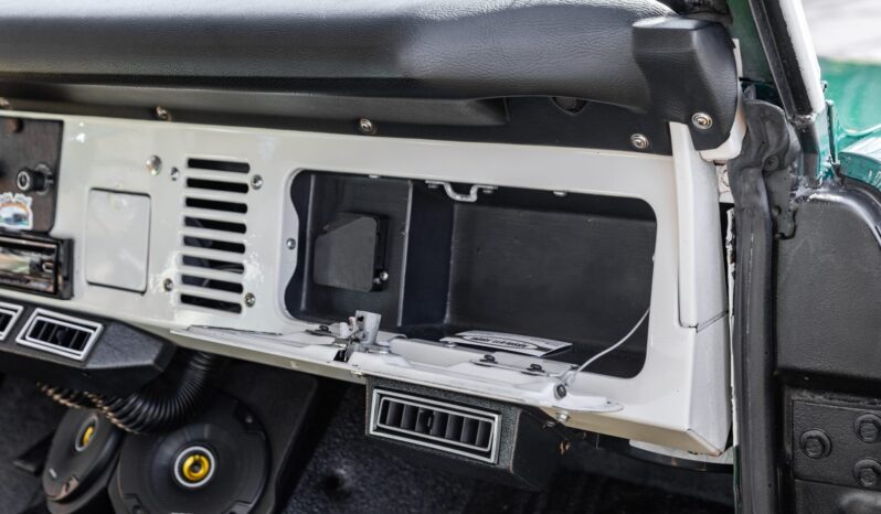 								1971 Ford Bronco 302 3-Speed full									