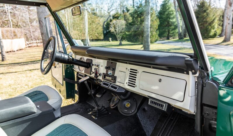 								1971 Ford Bronco 302 3-Speed full									