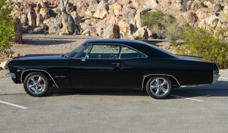 								1965 Chevrolet Impala SS Sport Coupe 4-Speed full									