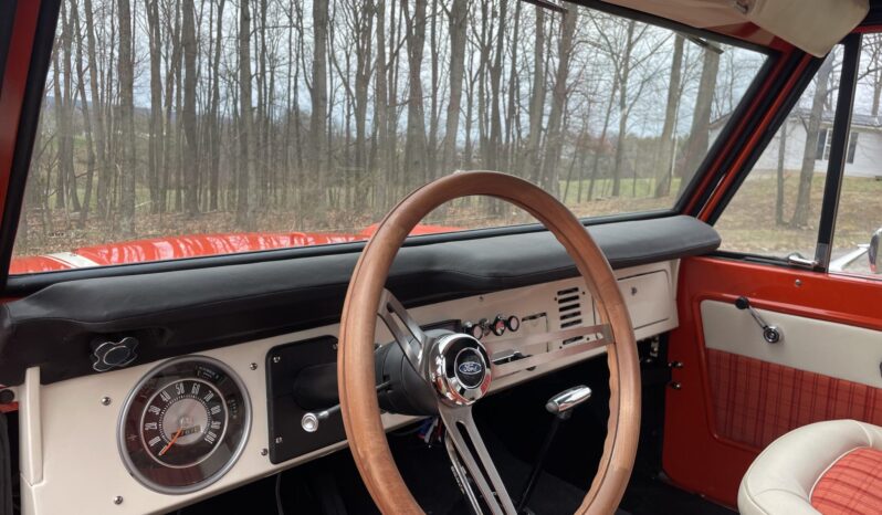 								1972 Ford Bronco 302 full									