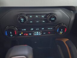 										2022 Ford Bronco Badlands V6 2-Door full									