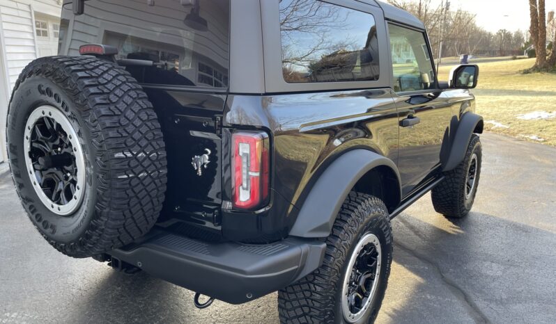 								2022 Ford Bronco Badlands V6 2-Door full									