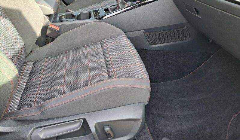 								2023 Volkswagen Golf GTI 40th Anniversary 6-Speed full									