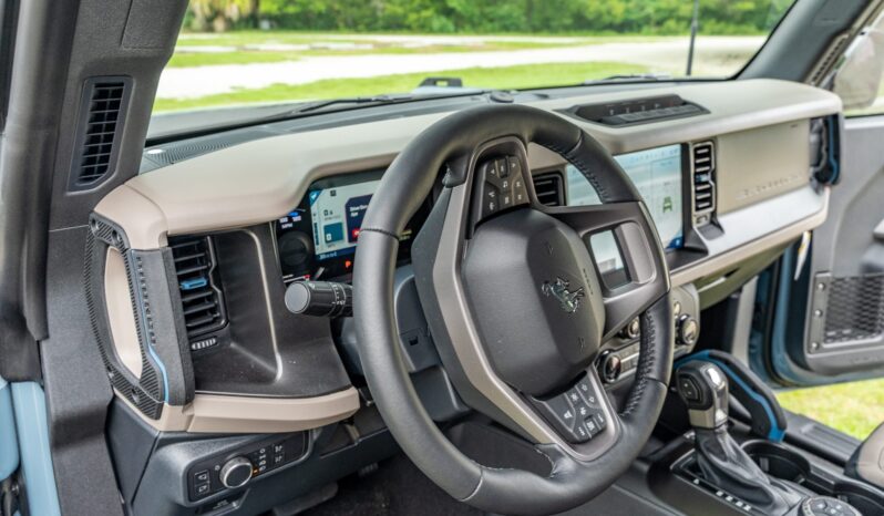 								2022 Ford Bronco Wildtrak V6 2-Door full									