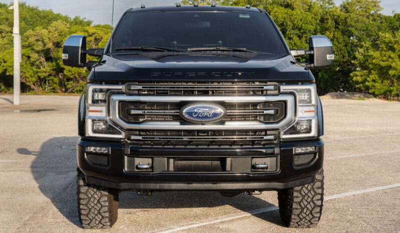 								2022 Ford F-350 Super Duty Platinum Tremor Crew Cab full									