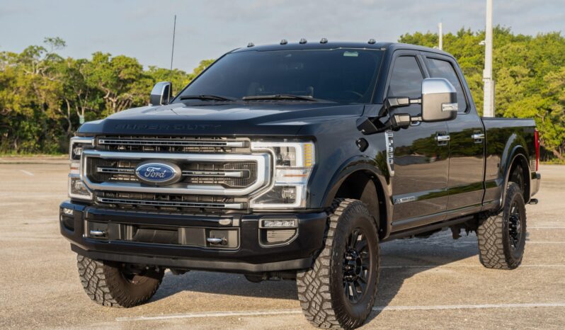 								2022 Ford F-350 Super Duty Platinum Tremor Crew Cab full									