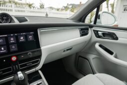 2023 Porsche Macan GTS full