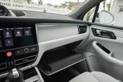 2023 Porsche Macan GTS full