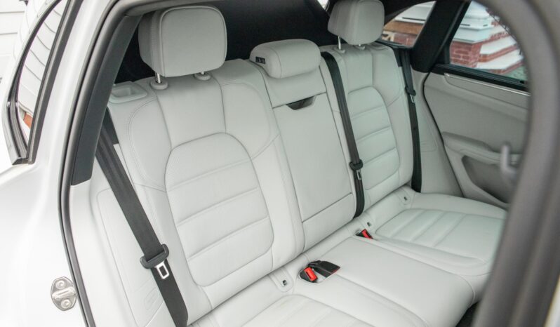 								2023 Porsche Macan GTS full									