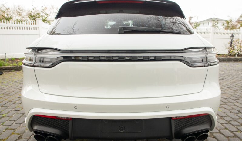 								2023 Porsche Macan GTS full									