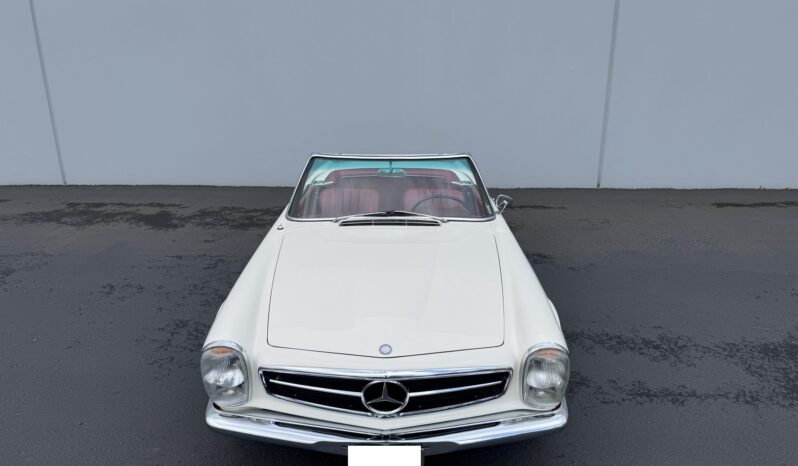 								1967 Mercedes-Benz 250SL 4-Speed full									