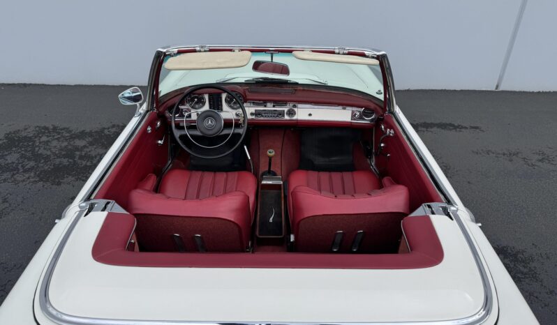 								1967 Mercedes-Benz 250SL 4-Speed full									