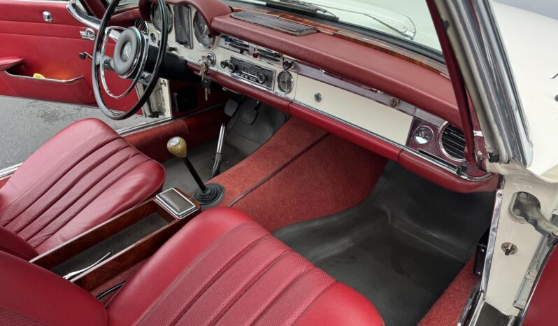 								1967 Mercedes-Benz 250SL 4-Speed full									