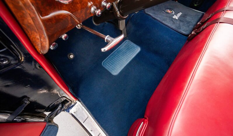 								1949 Cadillac Series 62 4-Door Sedan full									