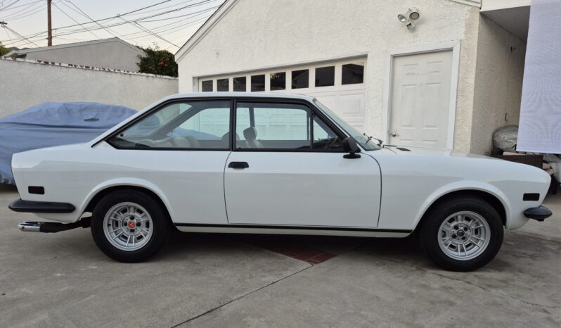 								1972 Fiat 124 Sport Coupe full									