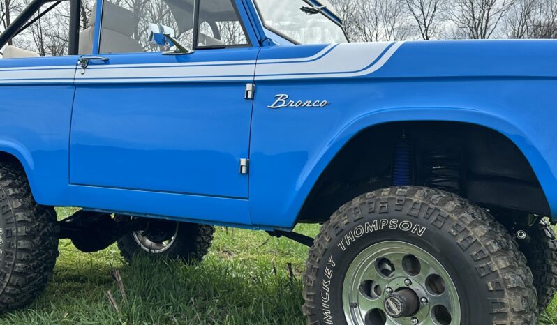 								1967 Ford Bronco full									