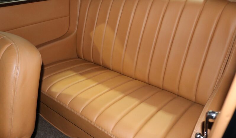 								1932 Ford Victoria Street Rod 303 Rocket full									