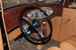 										1932 Ford Victoria Street Rod 303 Rocket full									