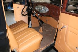 										1932 Ford Victoria Street Rod 303 Rocket full									