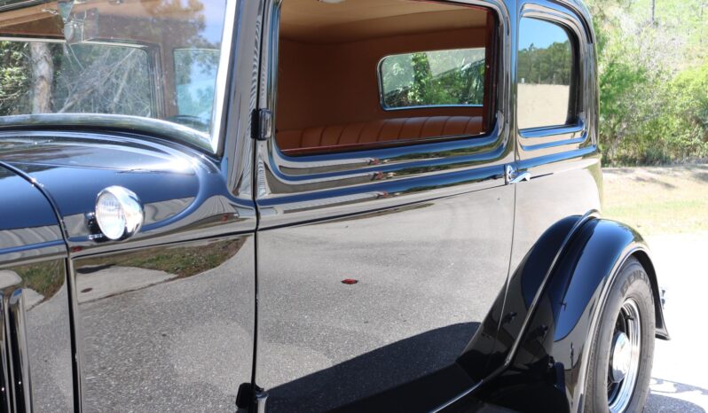 								1932 Ford Victoria Street Rod 303 Rocket full									